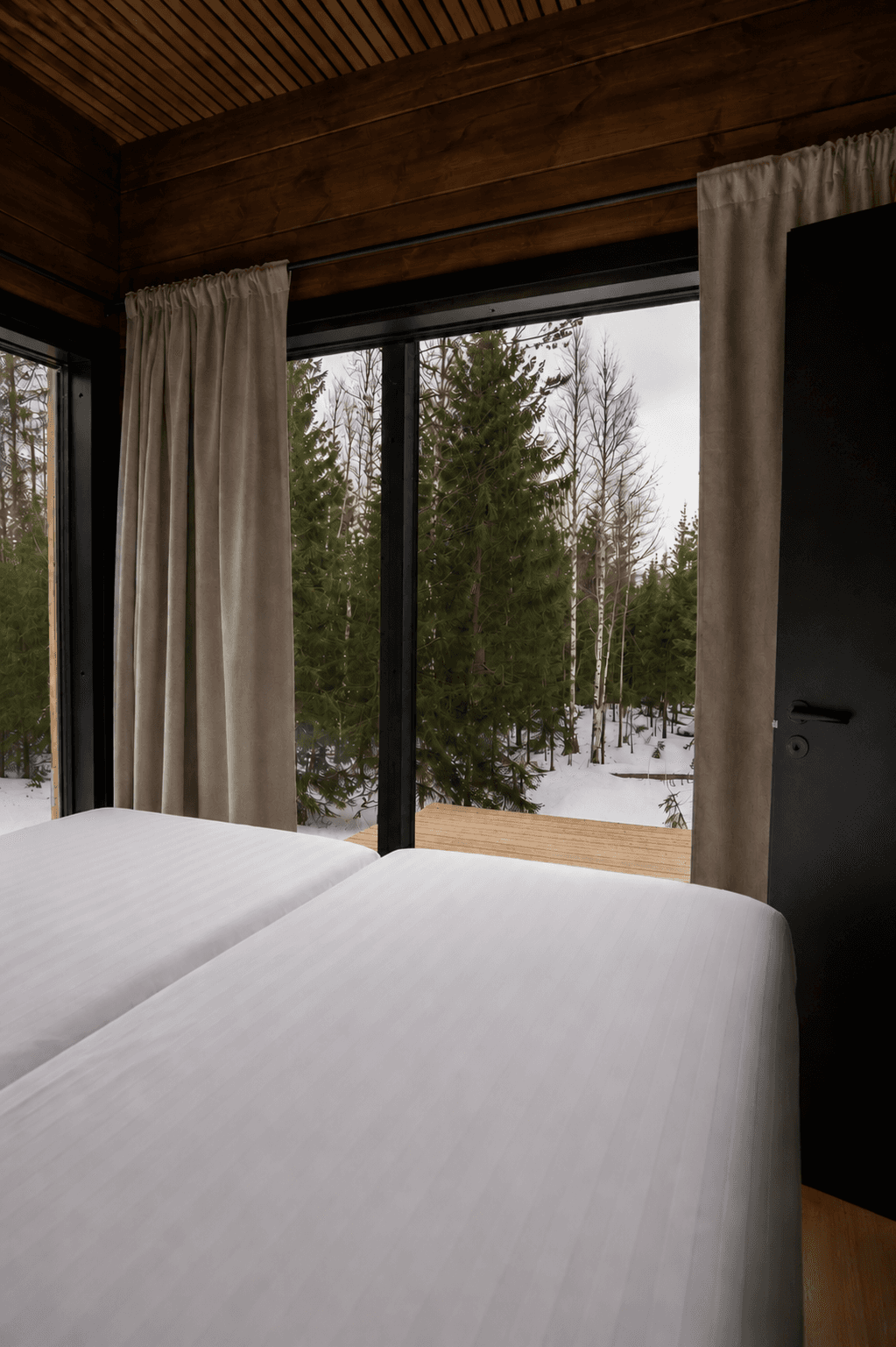 Villa Rekin ensimmäinen makuuhuone, toinen kuvakulma